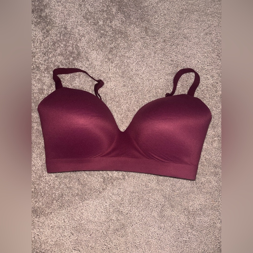 Soma 36DD Enbliss Wireless Bra Solid
Burgundy Red No Wire